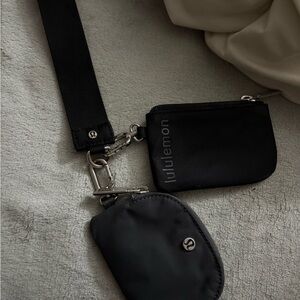 lululemon dual pouch wristlet black and grey
